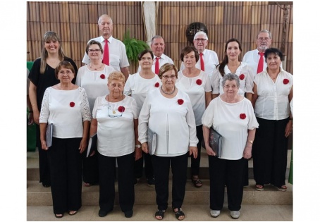 Cantada de Villancicos y otras canciones populares a cargo del Coro de la Tallada y de la Coral Jardí del Pedró